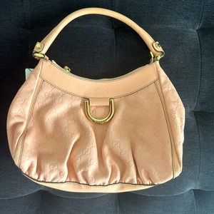 Gucci bag , Baby pink color , logo leather , gold logo buckle